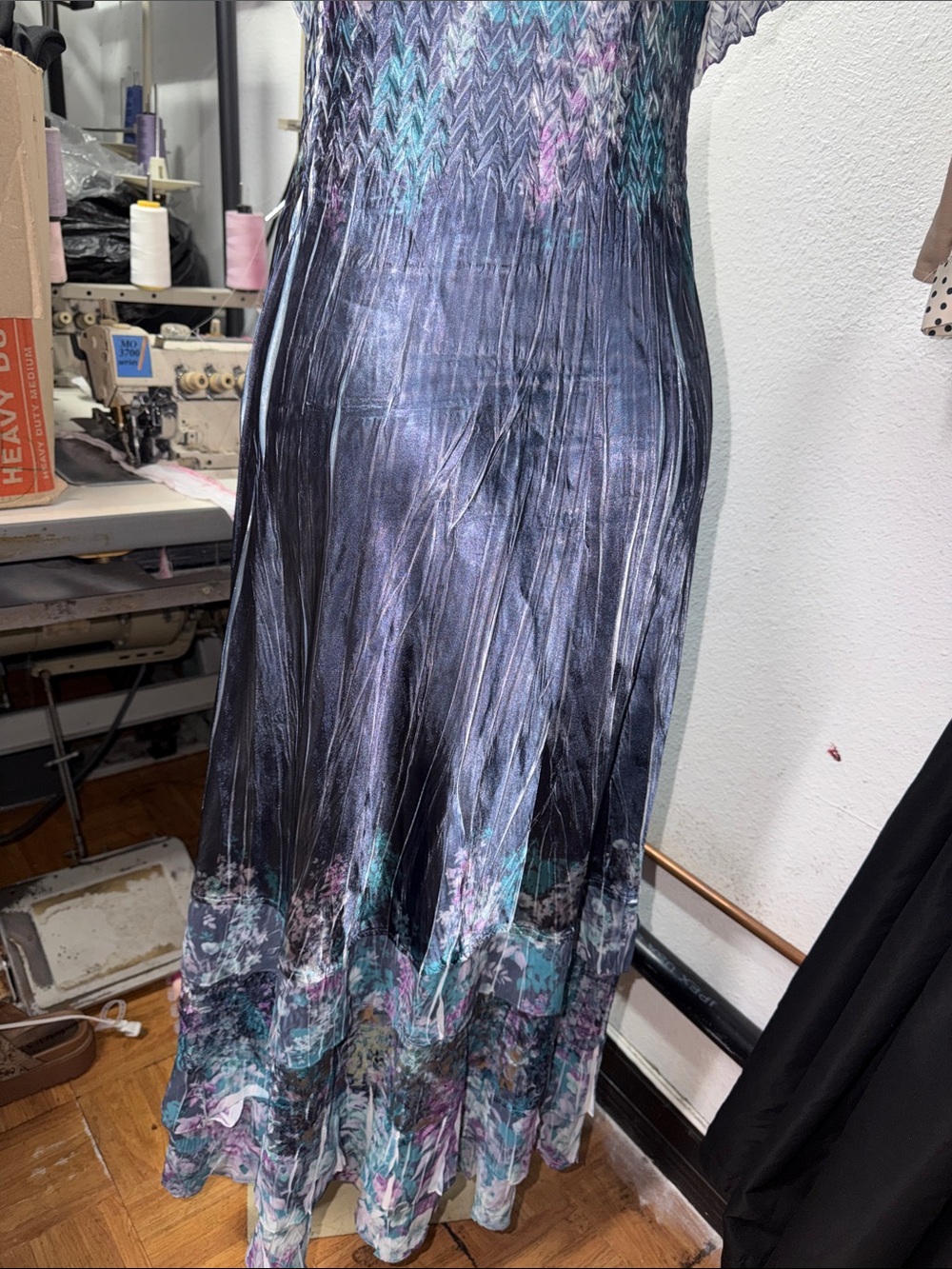 Beautiful komarov maxi dress - Picture 6 of 6